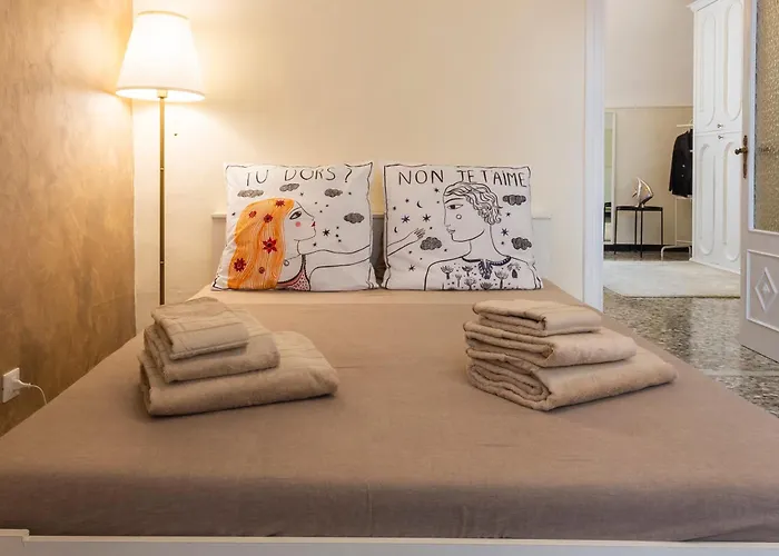 A Casa Di Angiuli - *